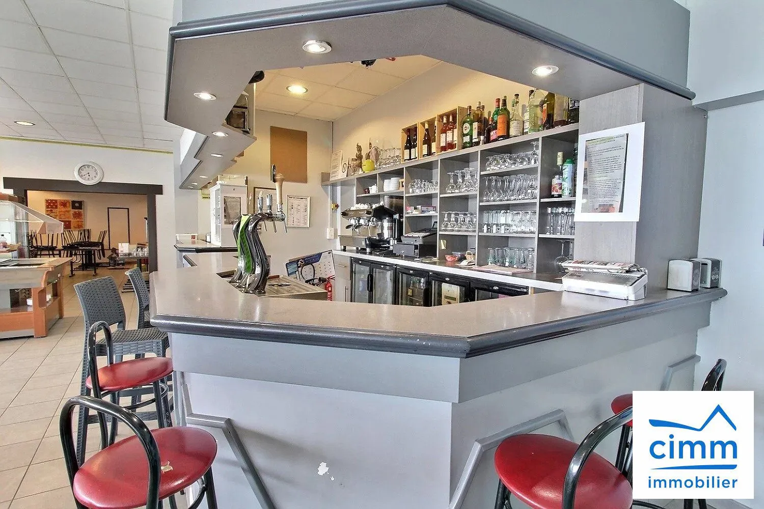 Restaurant avec 110 places et terrasse à vendre près de Rennes 