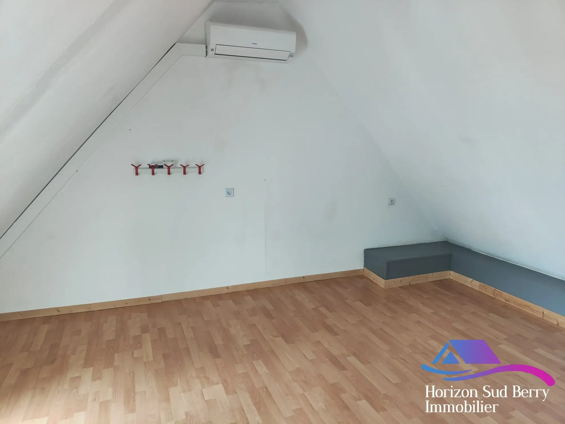 Chambre 3 Charmante maison de bourg de 95 m² avec cour à Nohant-Vic 