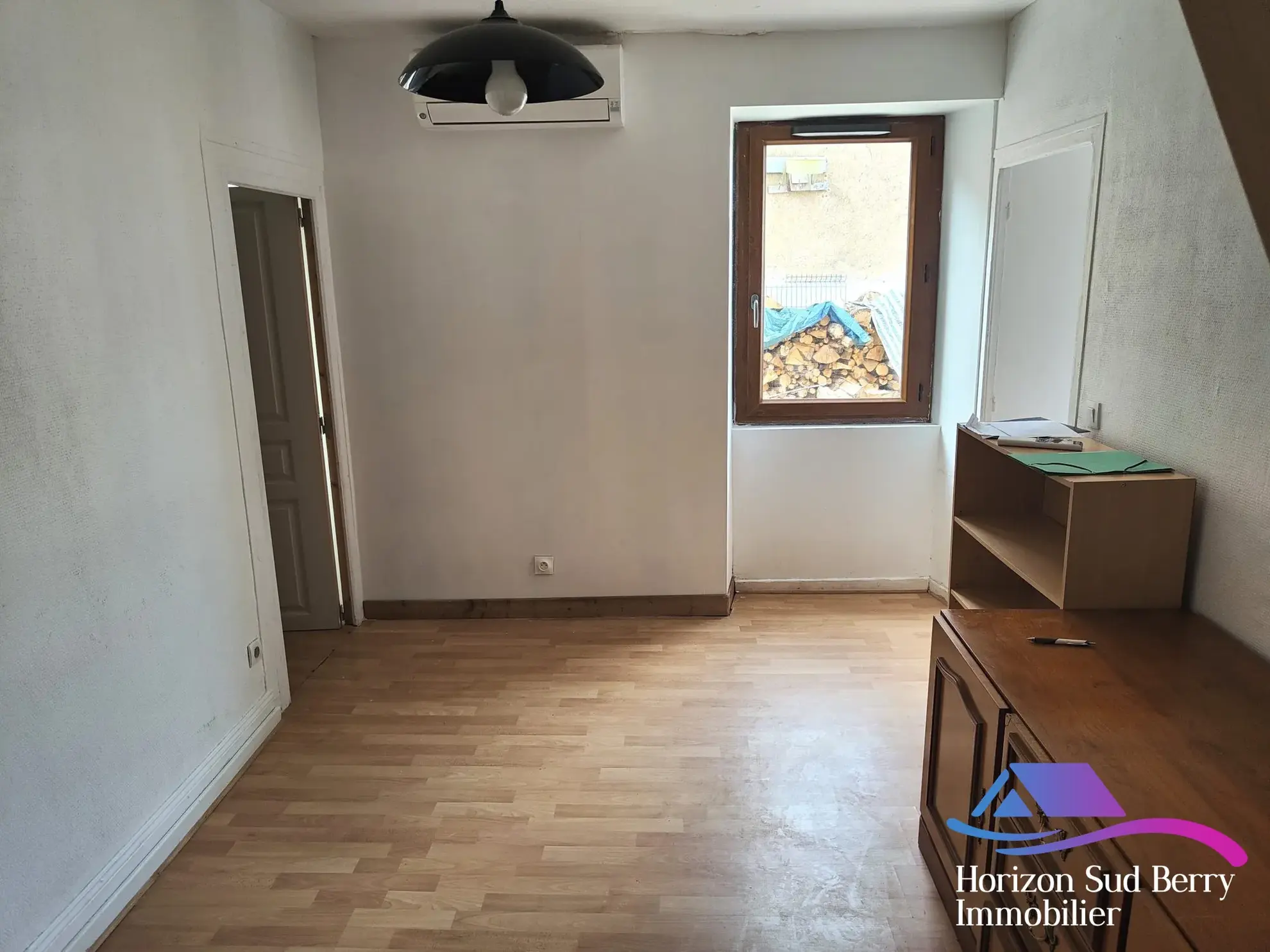 Salle à manger Charmante maison de bourg de 95 m² avec cour à Nohant-Vic 