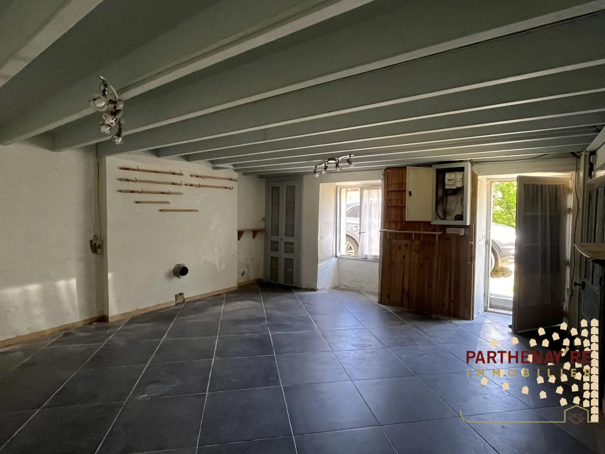 Maison de bourg à rénover à La Peyratte - Proche Parthenay 