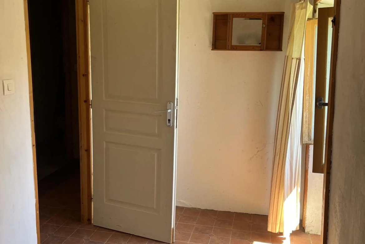 Maison de bourg à rénover à La Peyratte - Proche Parthenay 