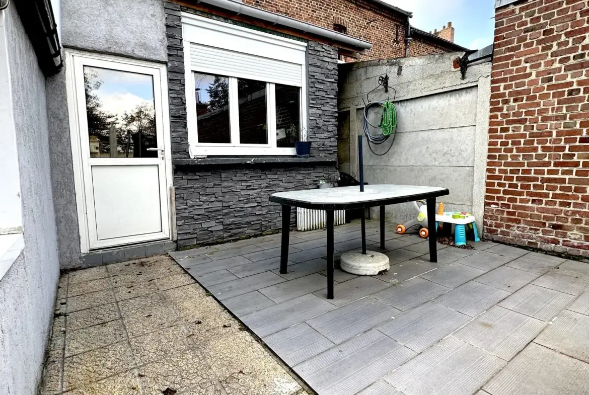 Maison mitoyenne à Walincourt-Selvigny à vendre avec jardin et garage 