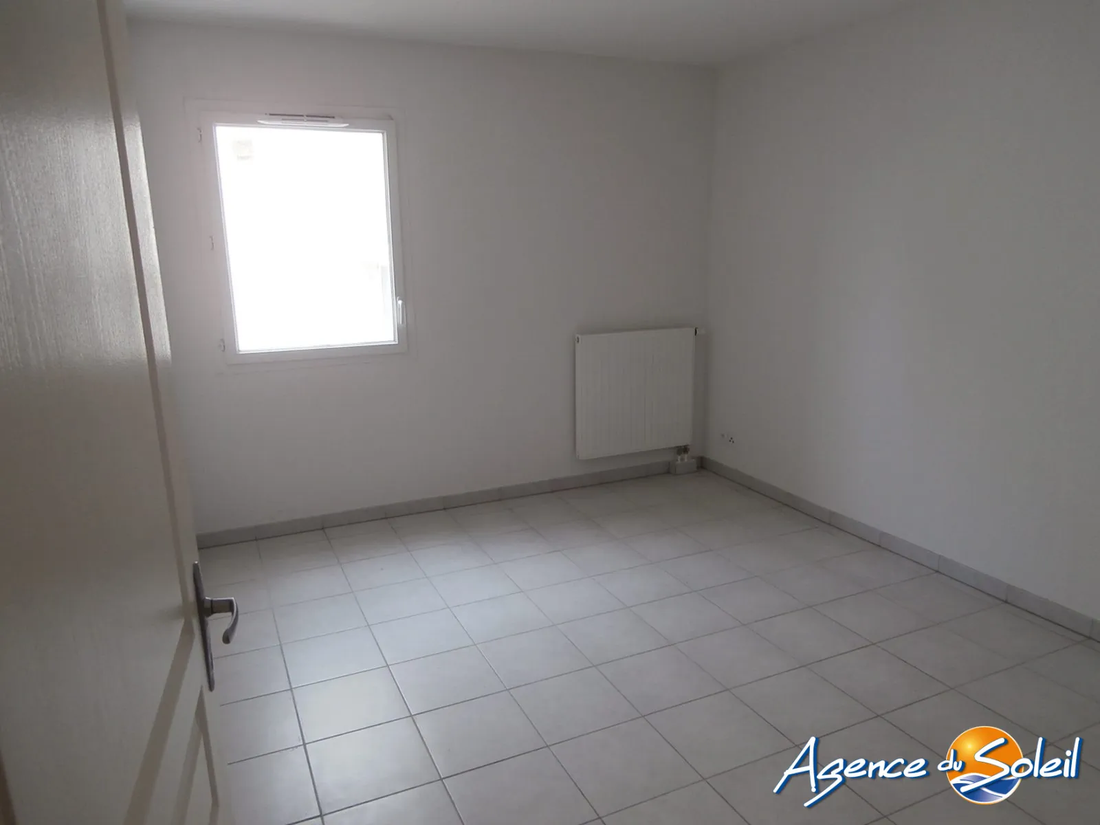 Appartement T3 avec balcon à Béziers, secteur Courondelle, résidence sécurisée 