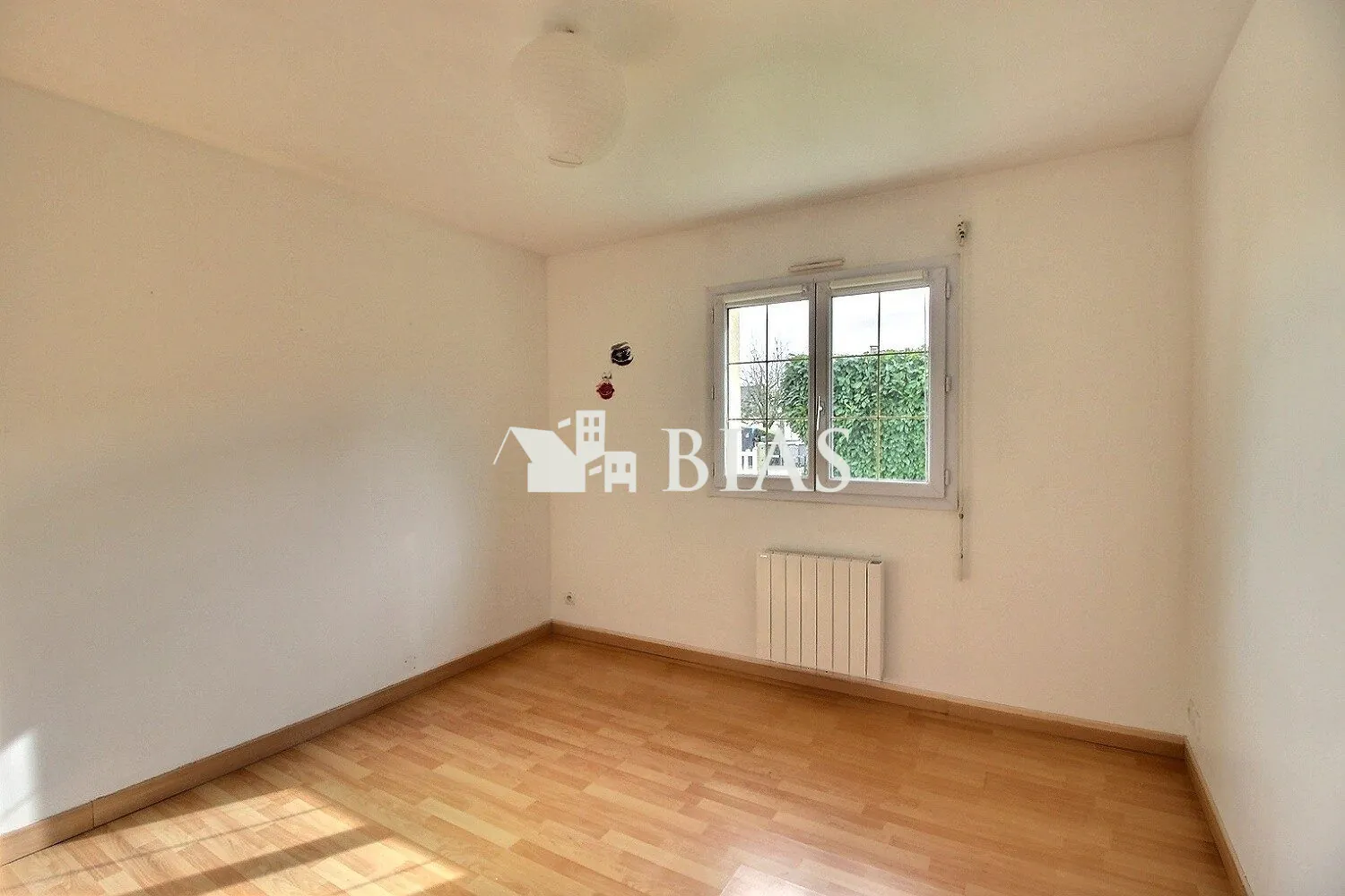 Maison de plain-pied à Bias Elbeuf – 3 chambres, garage, secteur recherché 