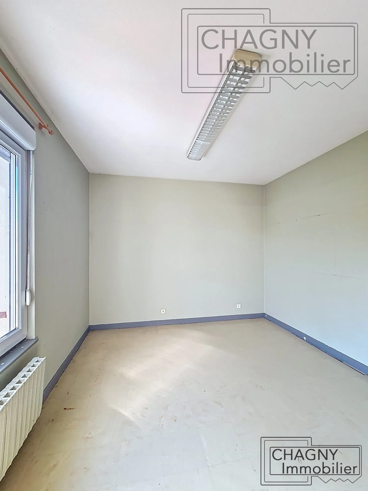 Immeuble à vendre à Gueugnon avec potentiel de location et travaux à prévoir 