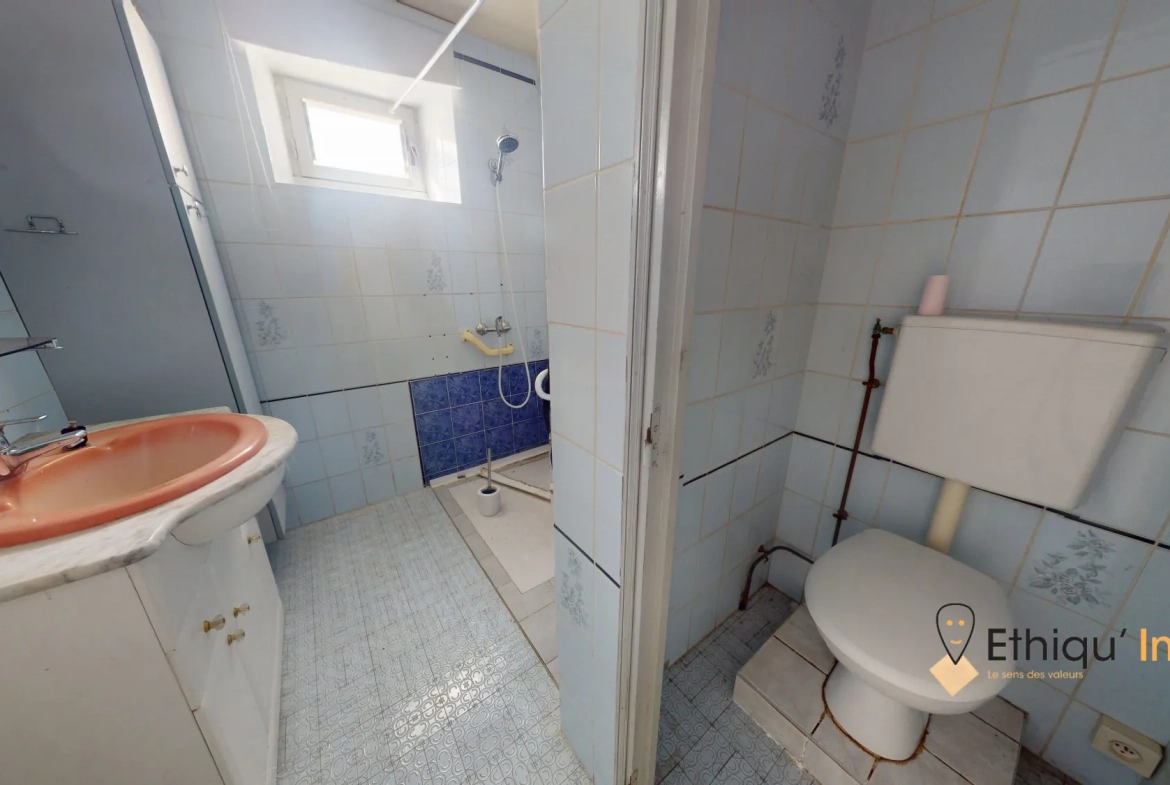 Maison familiale de 170m² avec garage et cour intime à Colombé-la-Fosse 