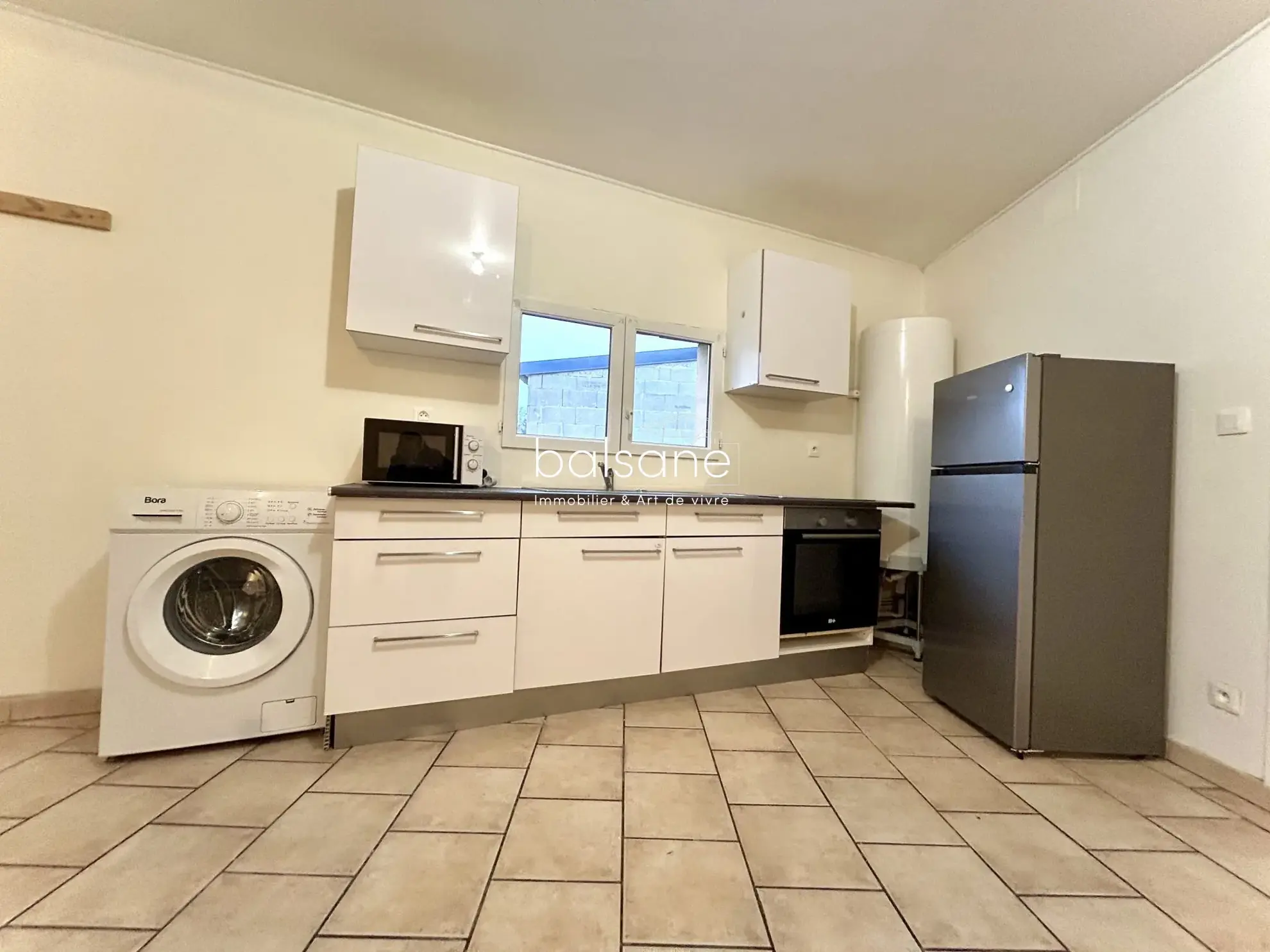 À vendre appartement de 53 m² avec accès privatif à Radepont 
