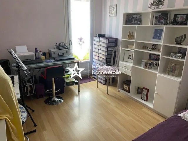 Maison individuelle de plain-pied à Bonne Étoile avec terrasse et garage 