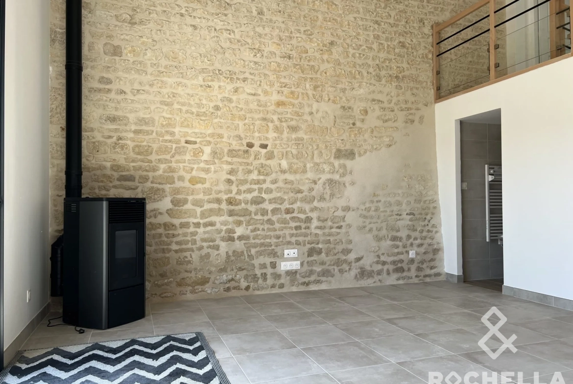 Charmante maison rénovée avec terrasse à Puyravault près de Surgères 