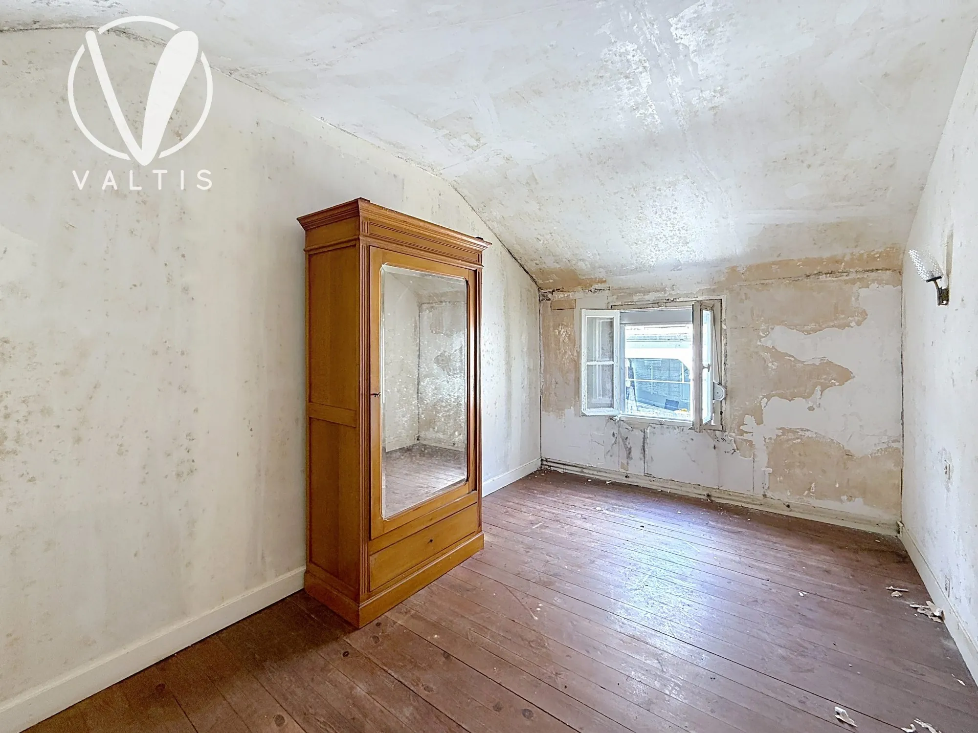 Maison à rénover de 40 m² à Saint-Cast-le-Guildo, proche plage et port 