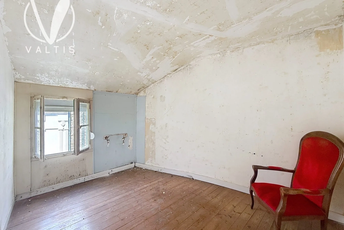 Maison à rénover de 40 m² à Saint-Cast-le-Guildo, proche plage et port 