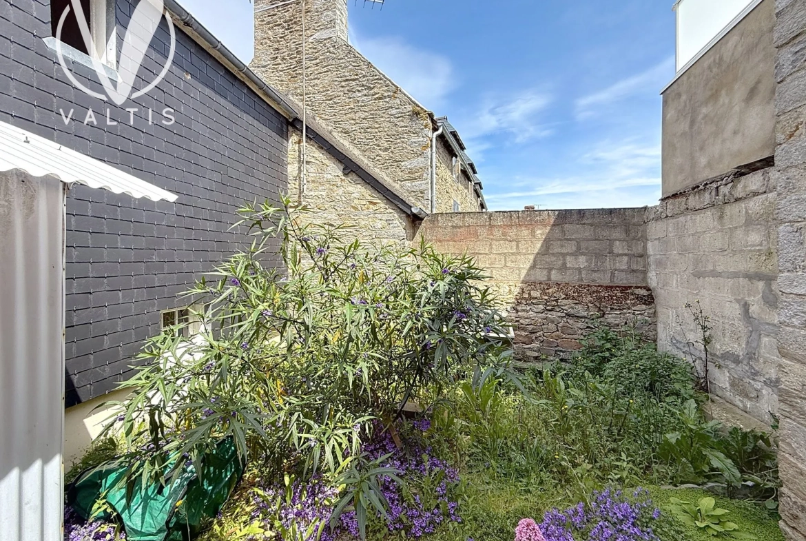 Maison à rénover de 40 m² à Saint-Cast-le-Guildo, proche plage et port 