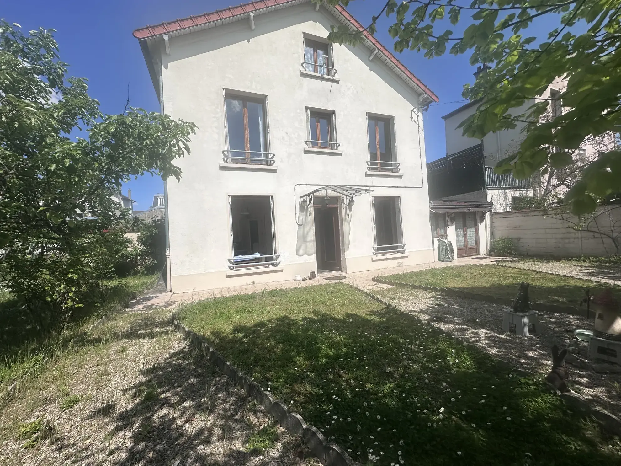 Maison 4 pièces à Gagny avec jardin et fort potentiel 