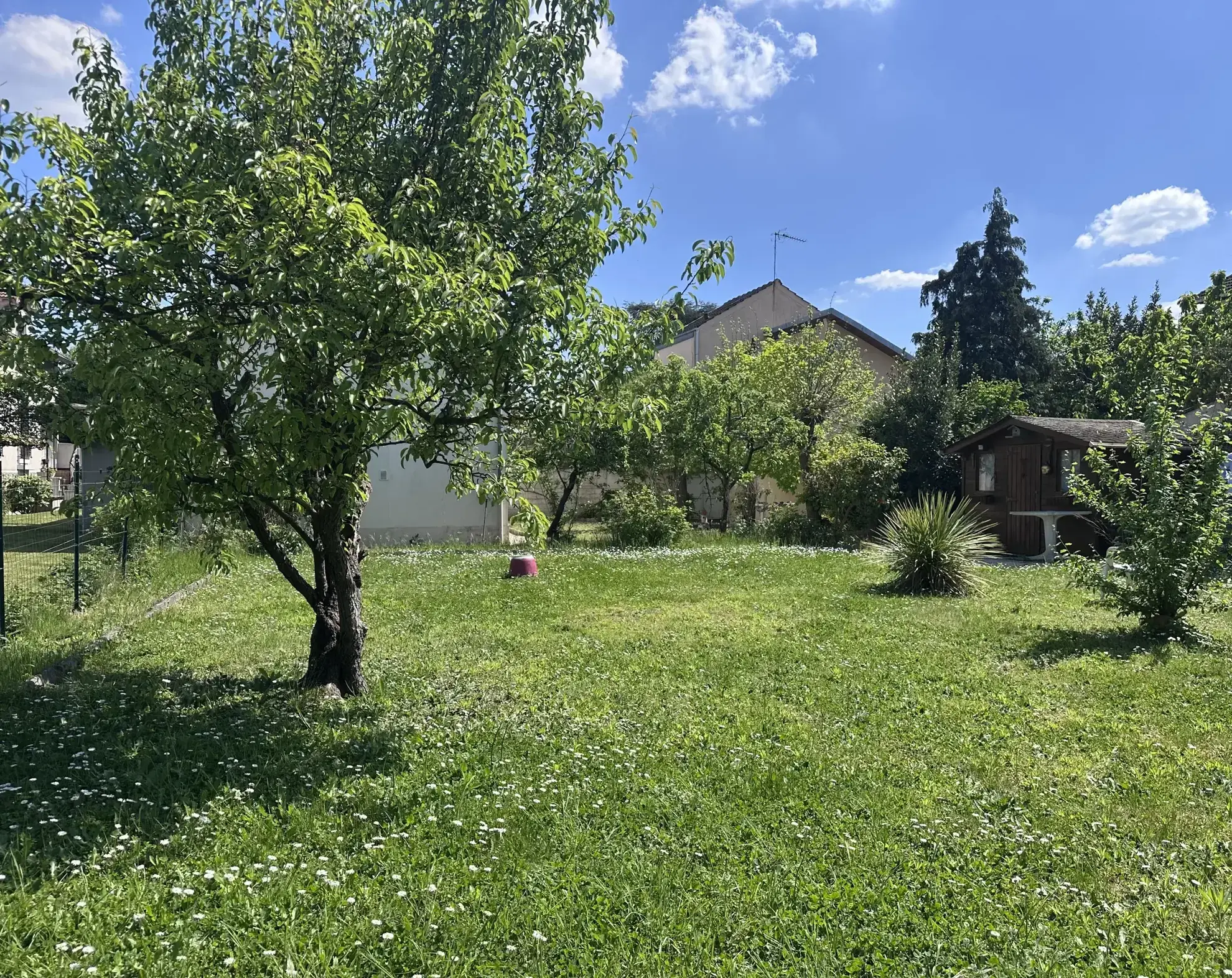 Maison 4 pièces à Gagny avec jardin et fort potentiel 