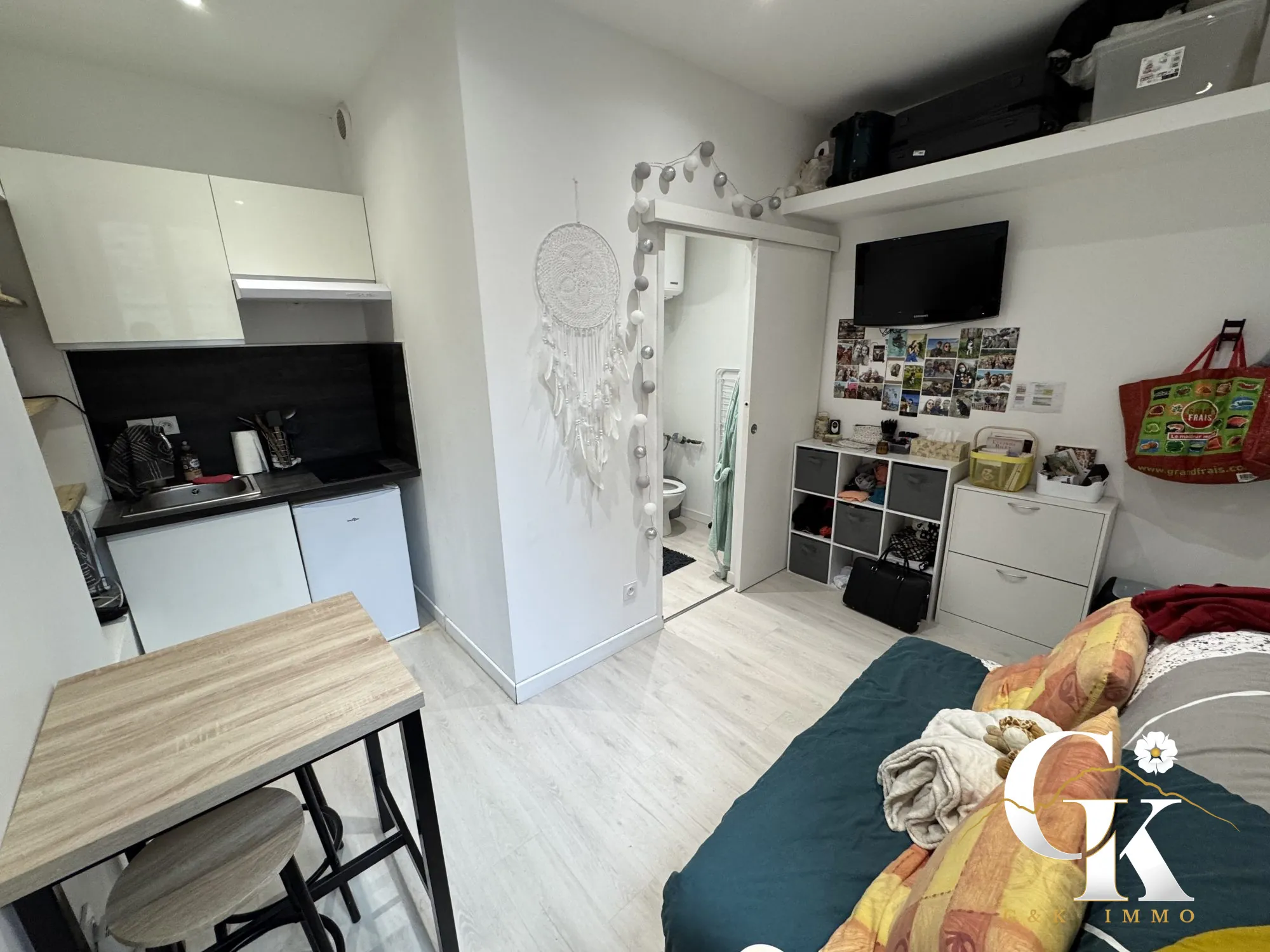 Charmants studios meublés à Grenoble, parfaits pour investissement ou résidence au cœur de la ville 