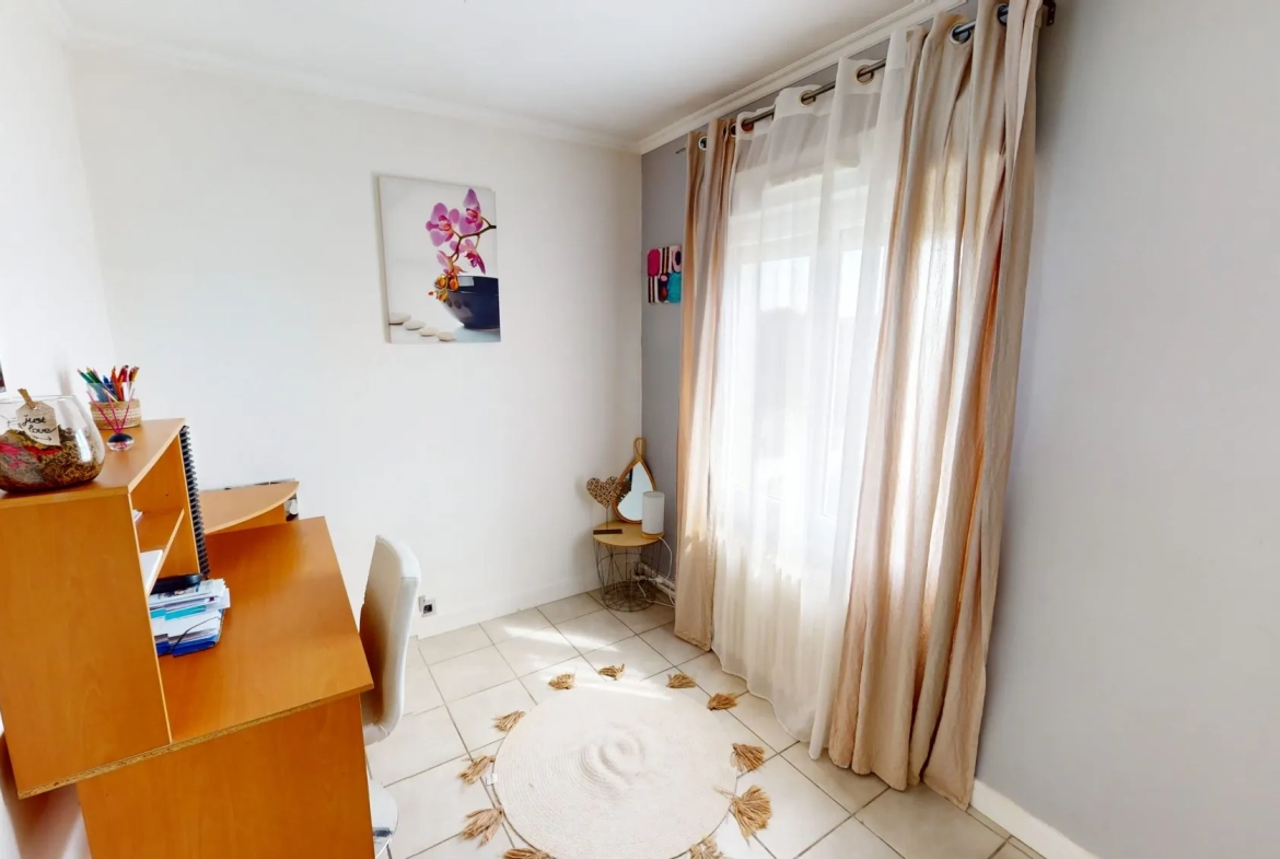 Magnifique duplex de 166,89 m² à Saint-Jean-de-la-Ruelle avec parking et cave 