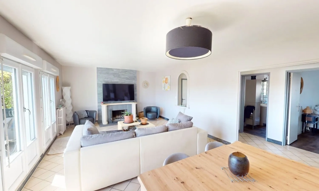 Magnifique duplex de 166,89 m² à Saint-Jean-de-la-Ruelle avec parking et cave