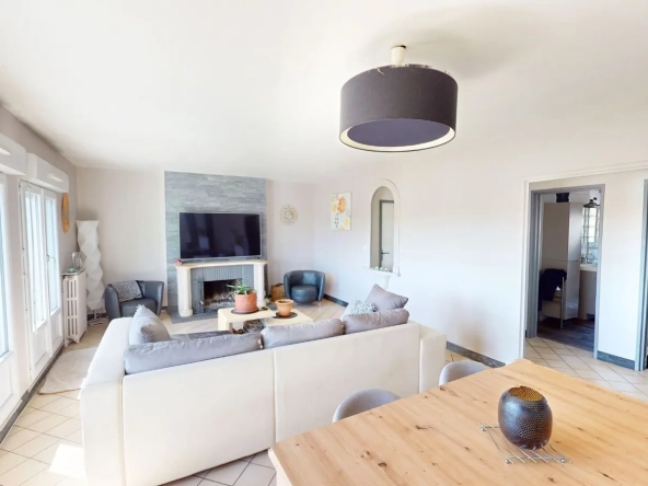 Magnifique duplex de 166,89 m² à Saint-Jean-de-la-Ruelle avec parking et cave