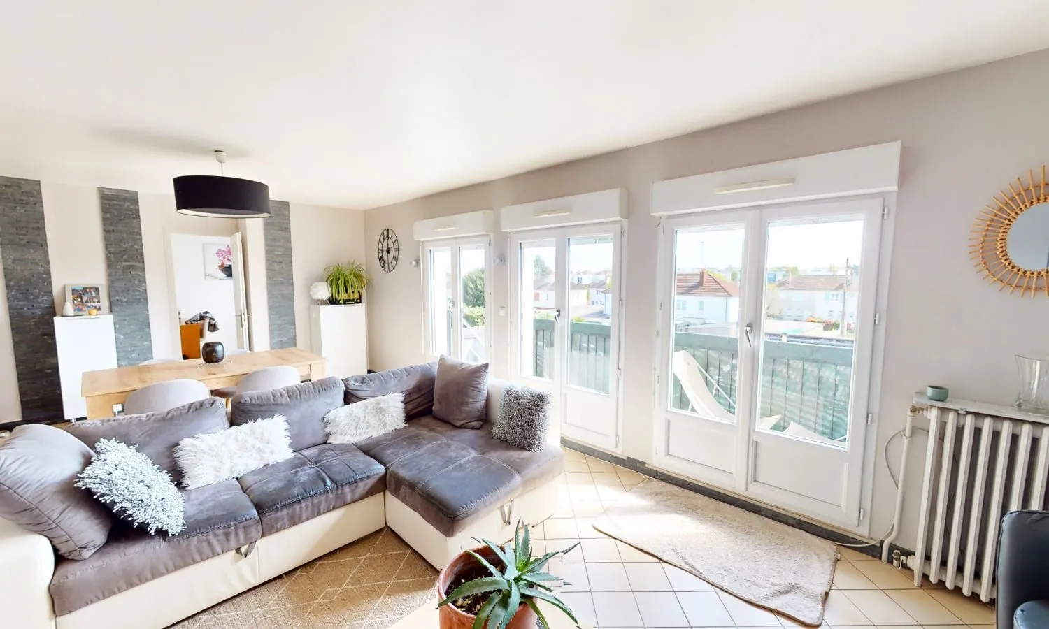 Magnifique duplex de 166,89 m² à Saint-Jean-de-la-Ruelle avec parking et cave 
