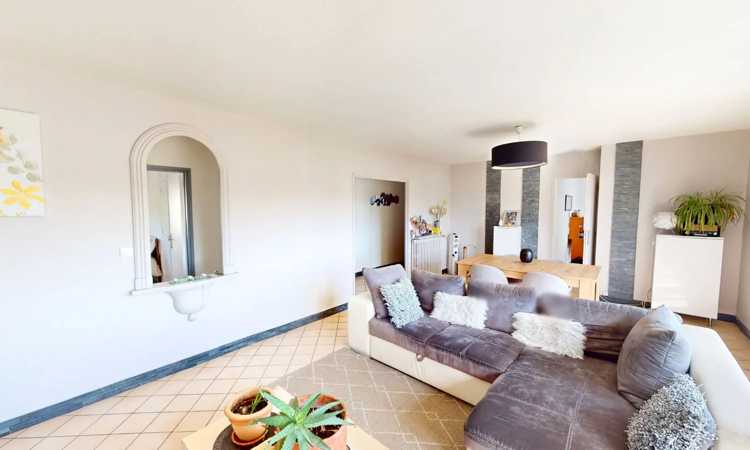 Magnifique duplex de 166,89 m² à Saint-Jean-de-la-Ruelle avec parking et cave 