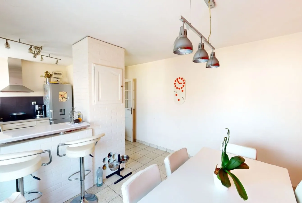 Magnifique duplex de 166,89 m² à Saint-Jean-de-la-Ruelle avec parking et cave 