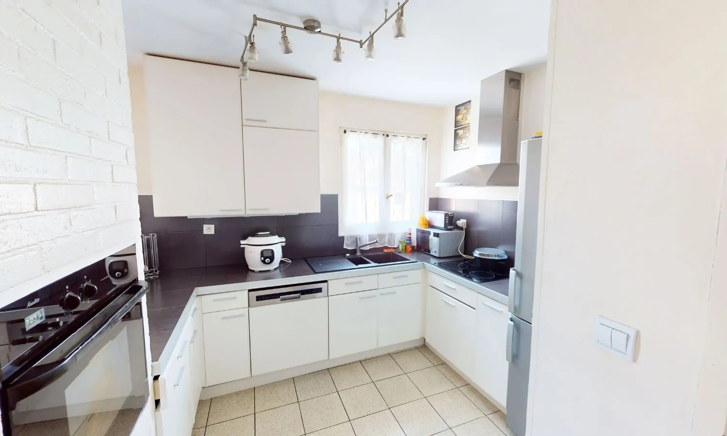 Magnifique duplex de 166,89 m² à Saint-Jean-de-la-Ruelle avec parking et cave 