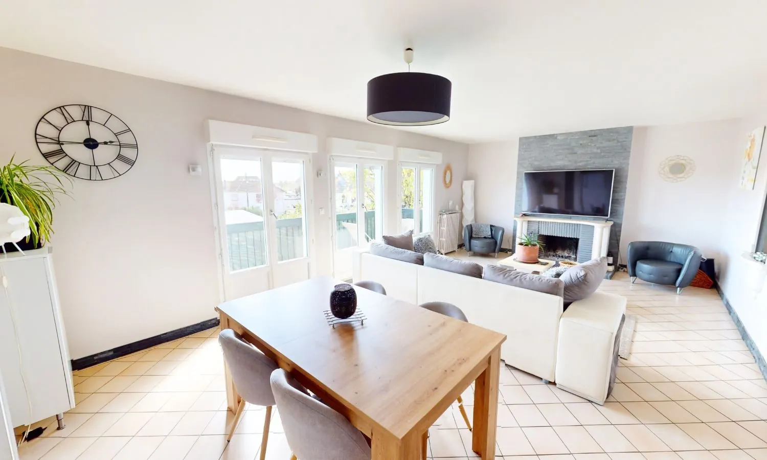 Magnifique duplex de 166,89 m² à Saint-Jean-de-la-Ruelle avec parking et cave 