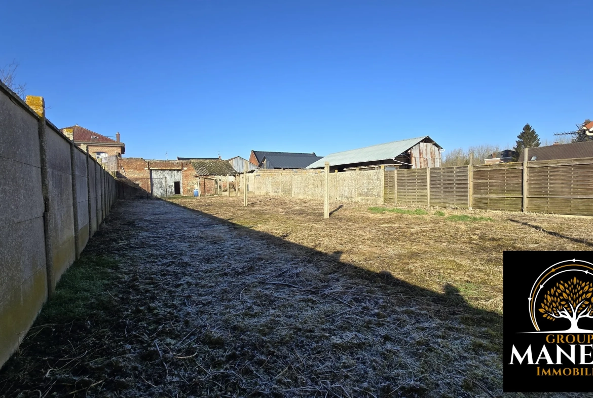 Longère à rénover à Lecluse - Corps de ferme avec dépendances et terrain constructible 