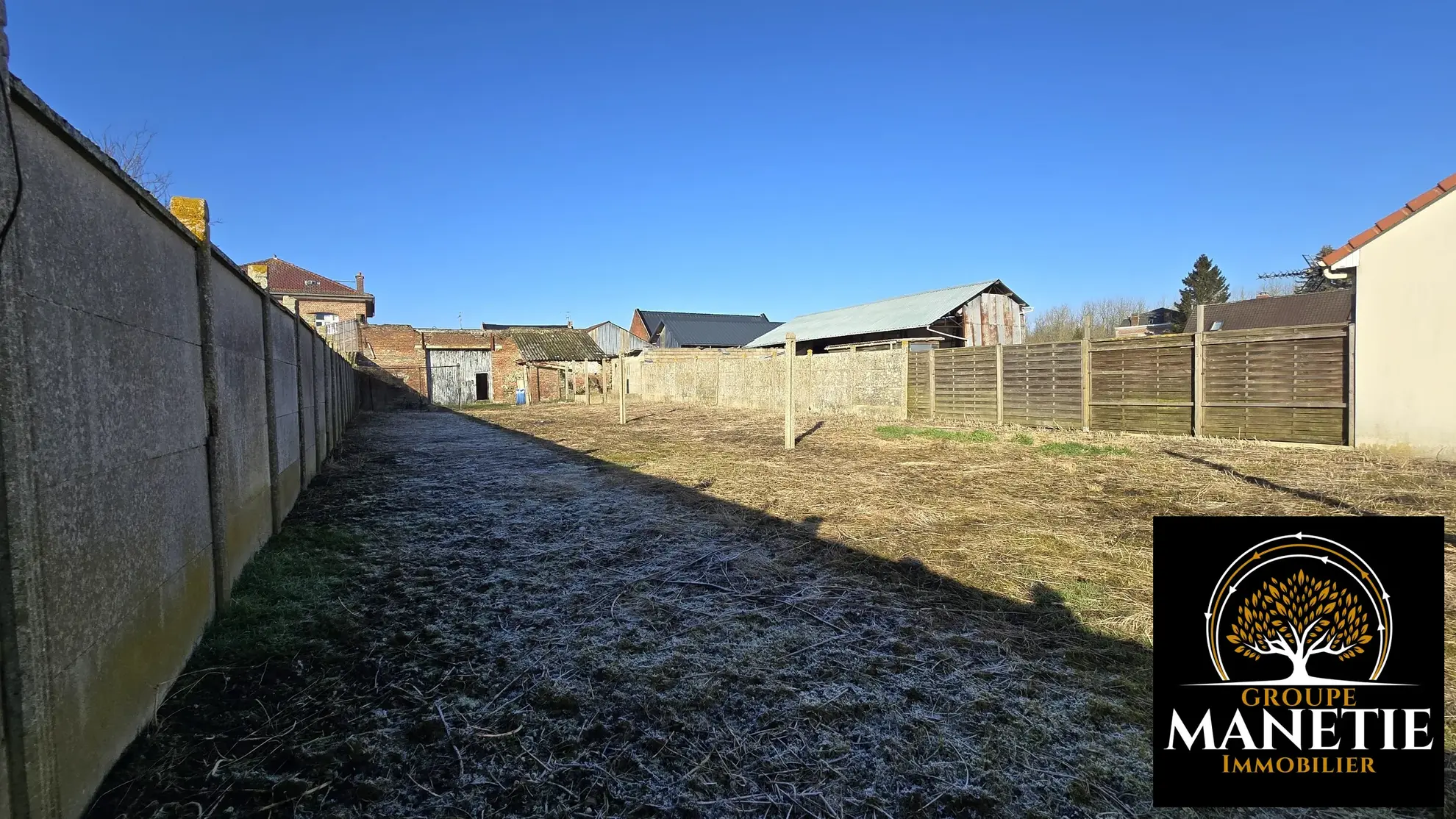 Longère à rénover à Lecluse - Corps de ferme avec dépendances et terrain constructible 