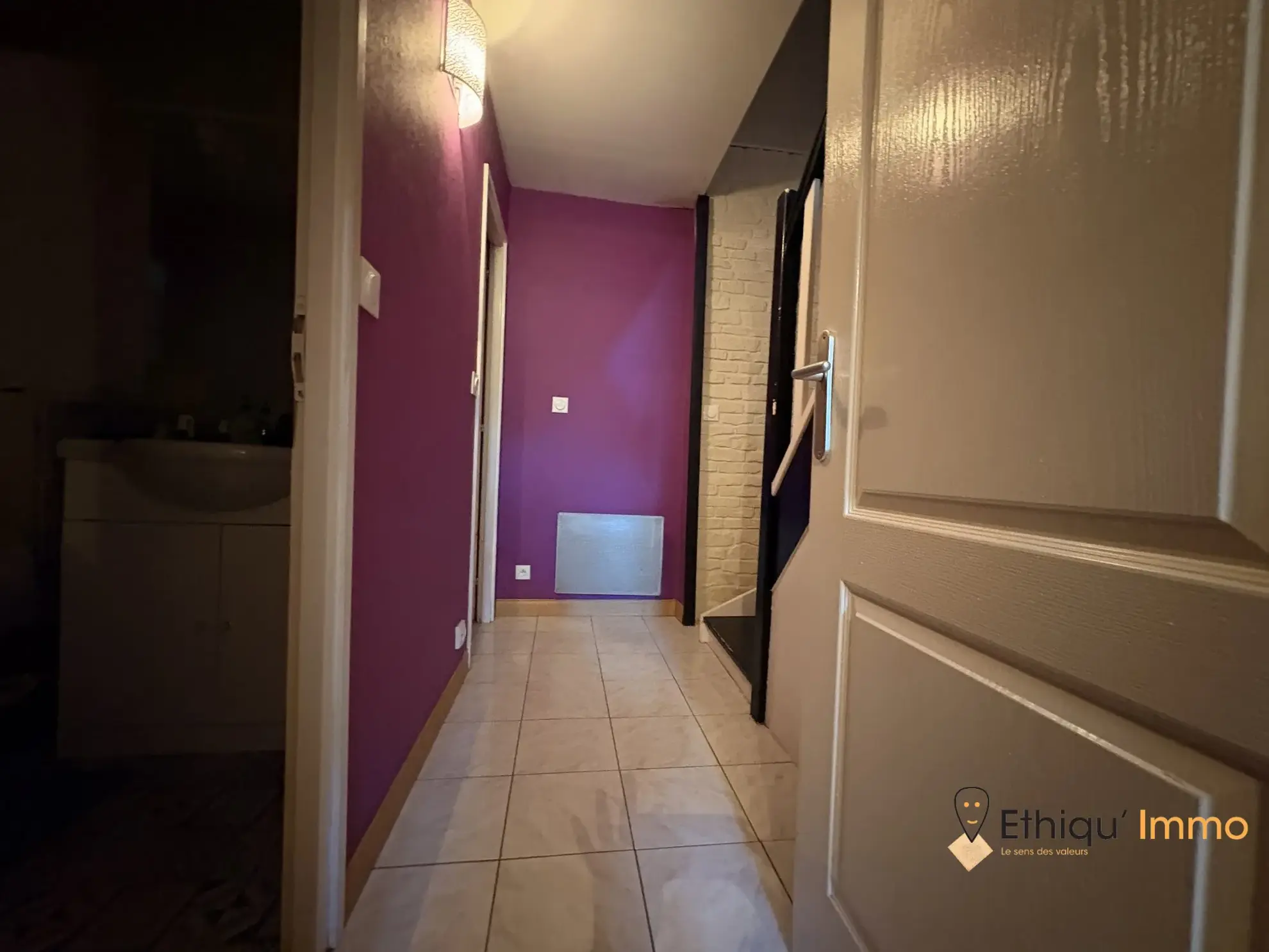 Maison de village à Arrentières – Rénovée, 3 chambres, cour, court délai de disponibilité 