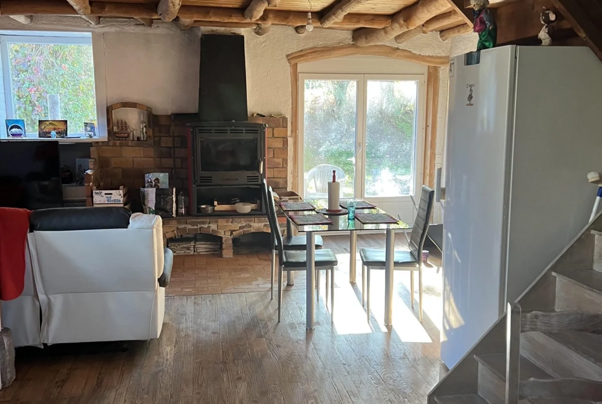 Maison à vendre à Fraisses – 137 m² avec grand terrain et 6 chambres 