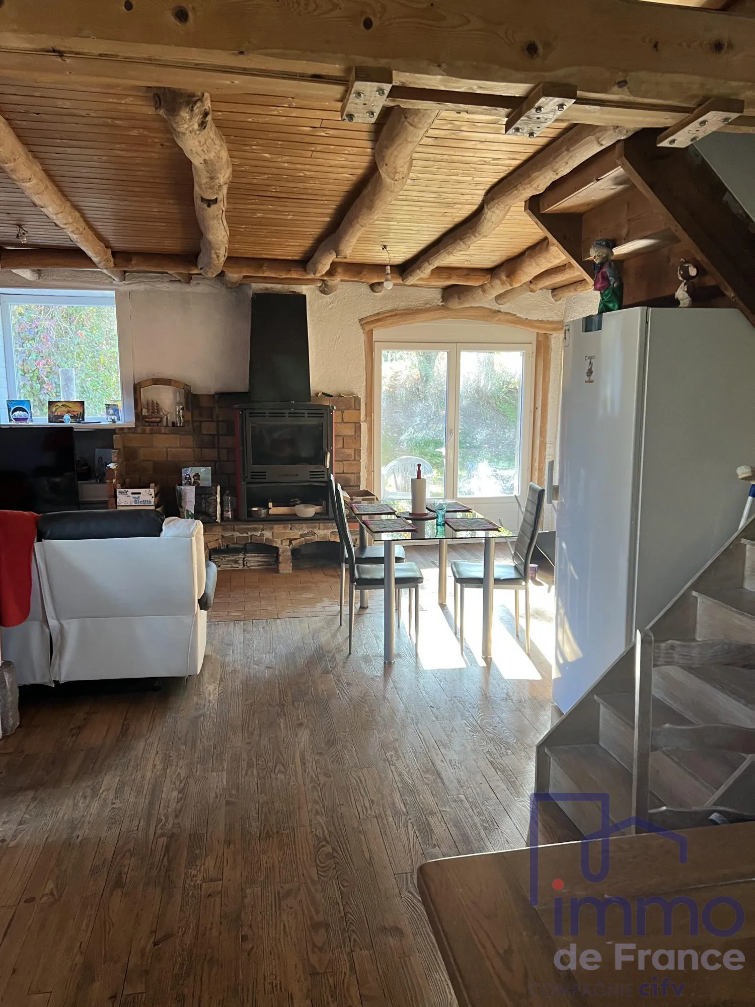 Maison à vendre à Fraisses – 137 m² avec grand terrain et 6 chambres 