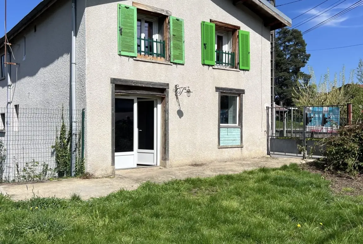 Maison à vendre à Fraisses – 137 m² avec grand terrain et 6 chambres 