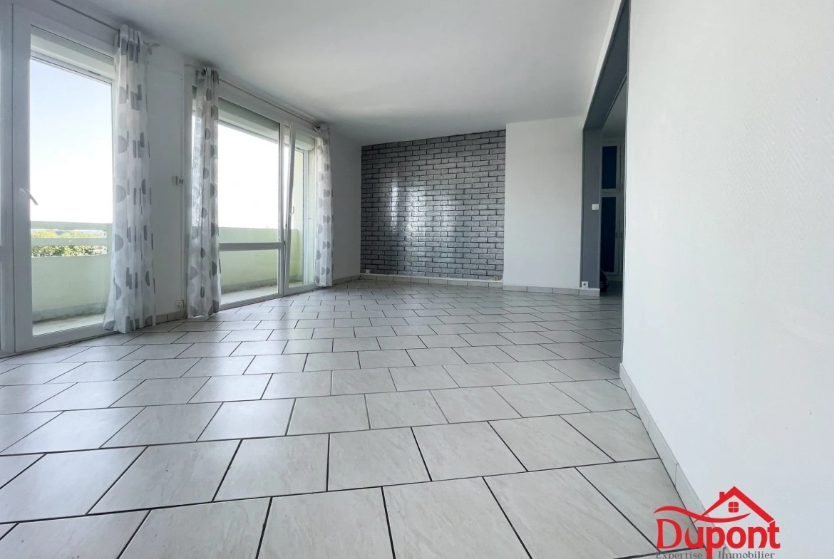 Appartement 2 chambres avec balcon et cave à Saint Quentin - Quartier Remicourt 