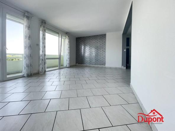 Appartement 2 chambres avec balcon et cave à Saint Quentin - Quartier Remicourt