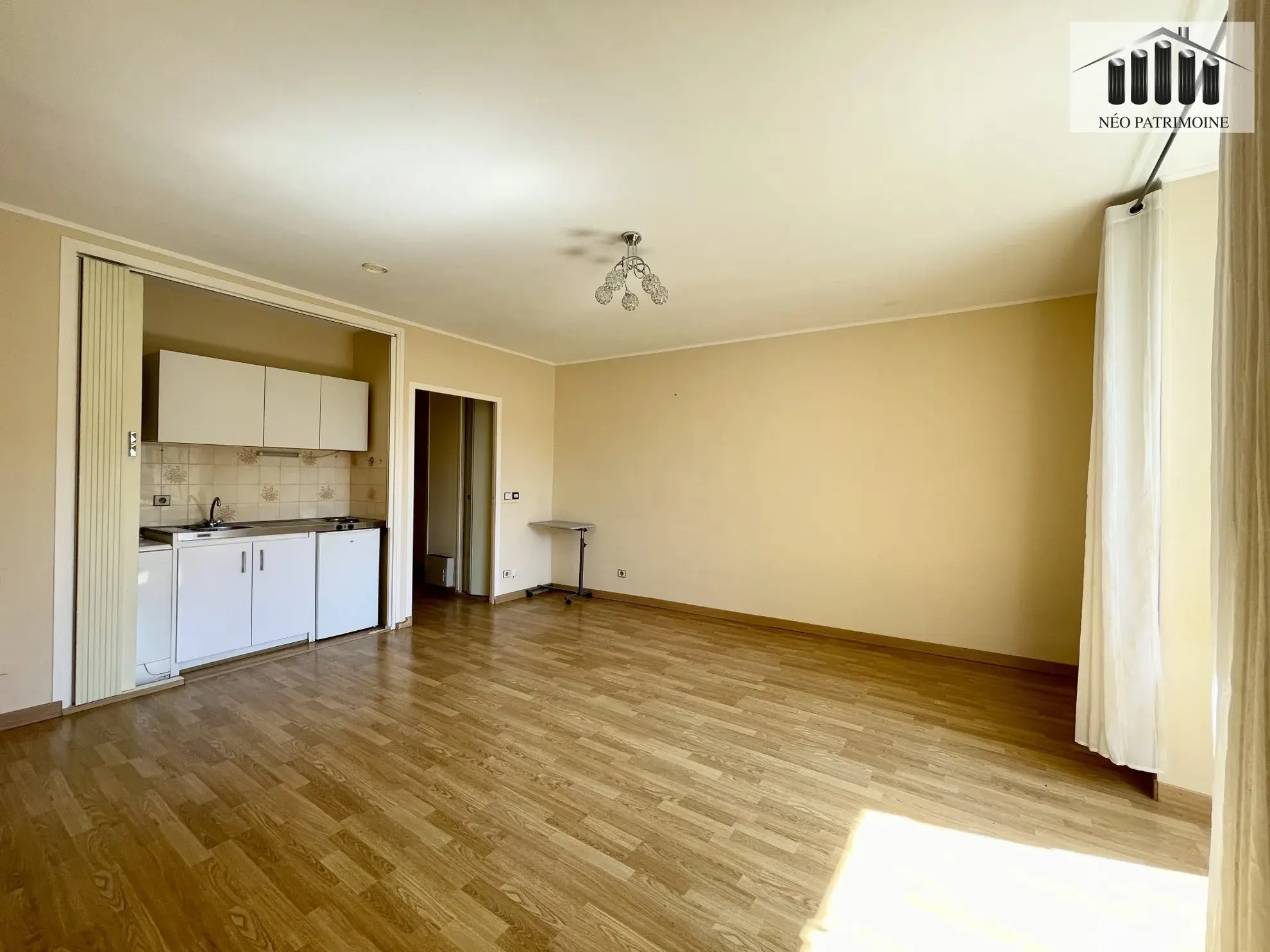 STUDIO CUISINE OUVERTE Appartement T1 pour seniors dans résidence de standing à Toulouse 