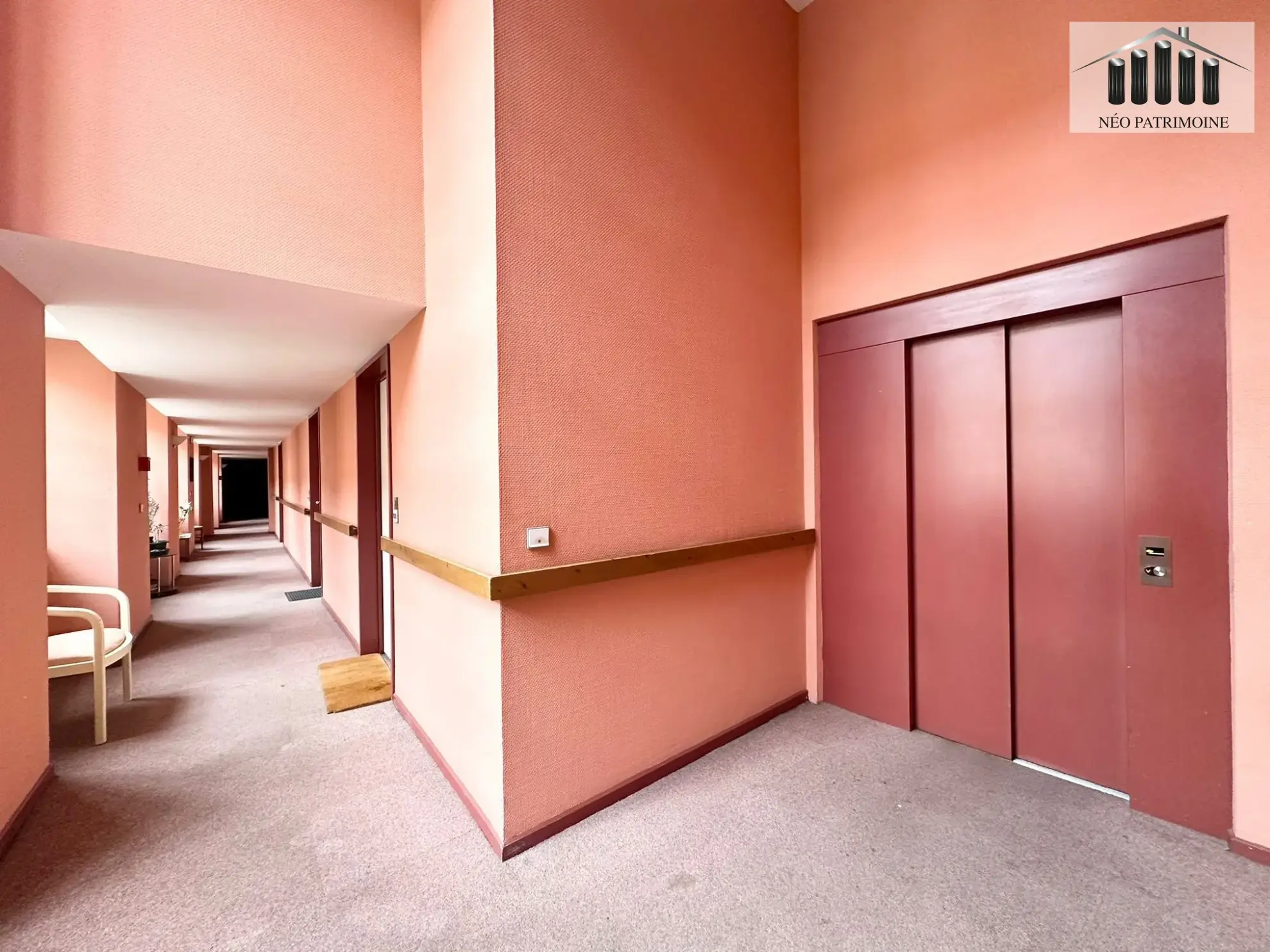 Couloirs Appartement T1 pour seniors dans résidence de standing à Toulouse 