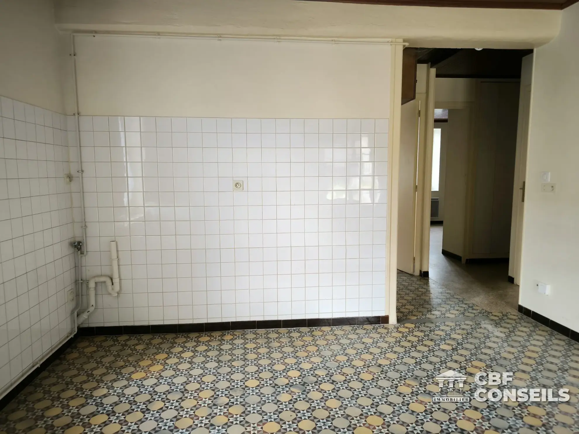 Charmante maison mitoyenne avec dépendance à Ouroux-sur-Saône 