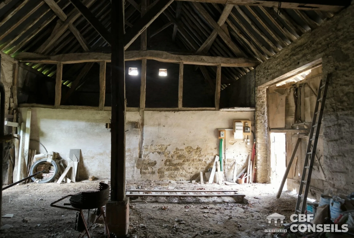 Charmante maison mitoyenne avec dépendance à Ouroux-sur-Saône 