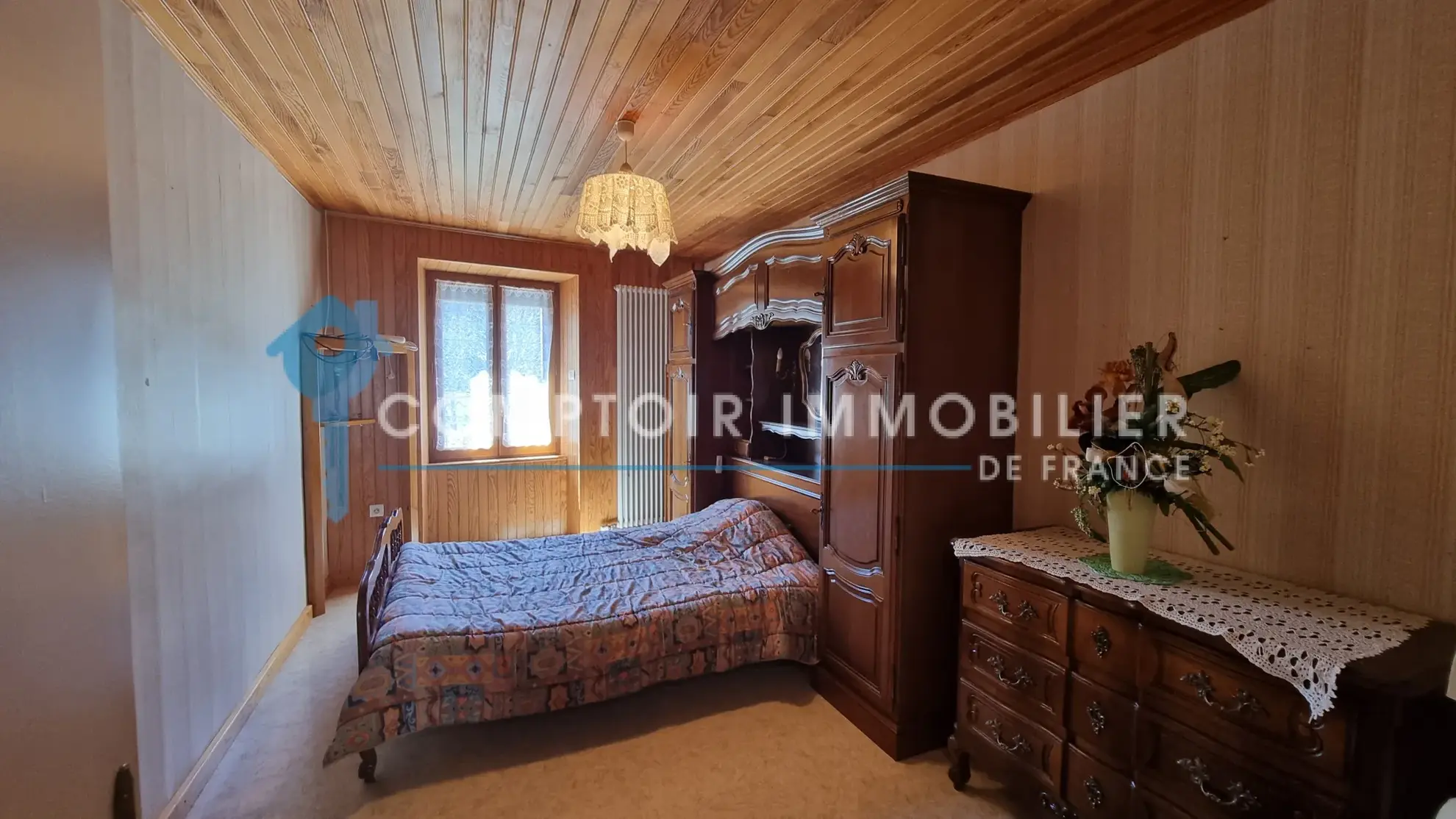 Belle maison de village rénovée en Ardèche avec grand terrain à Lanarce 