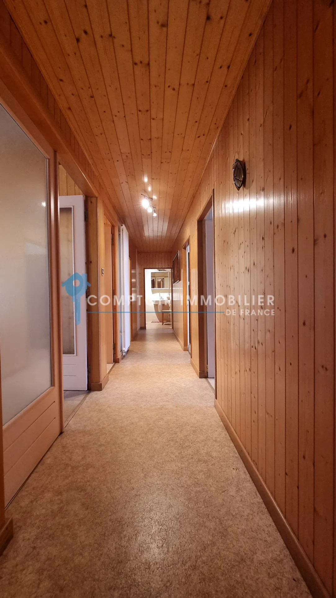 Belle maison de village rénovée en Ardèche avec grand terrain à Lanarce 