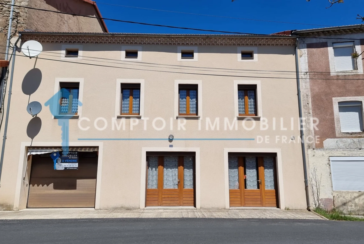 Belle maison de village rénovée en Ardèche avec grand terrain à Lanarce 