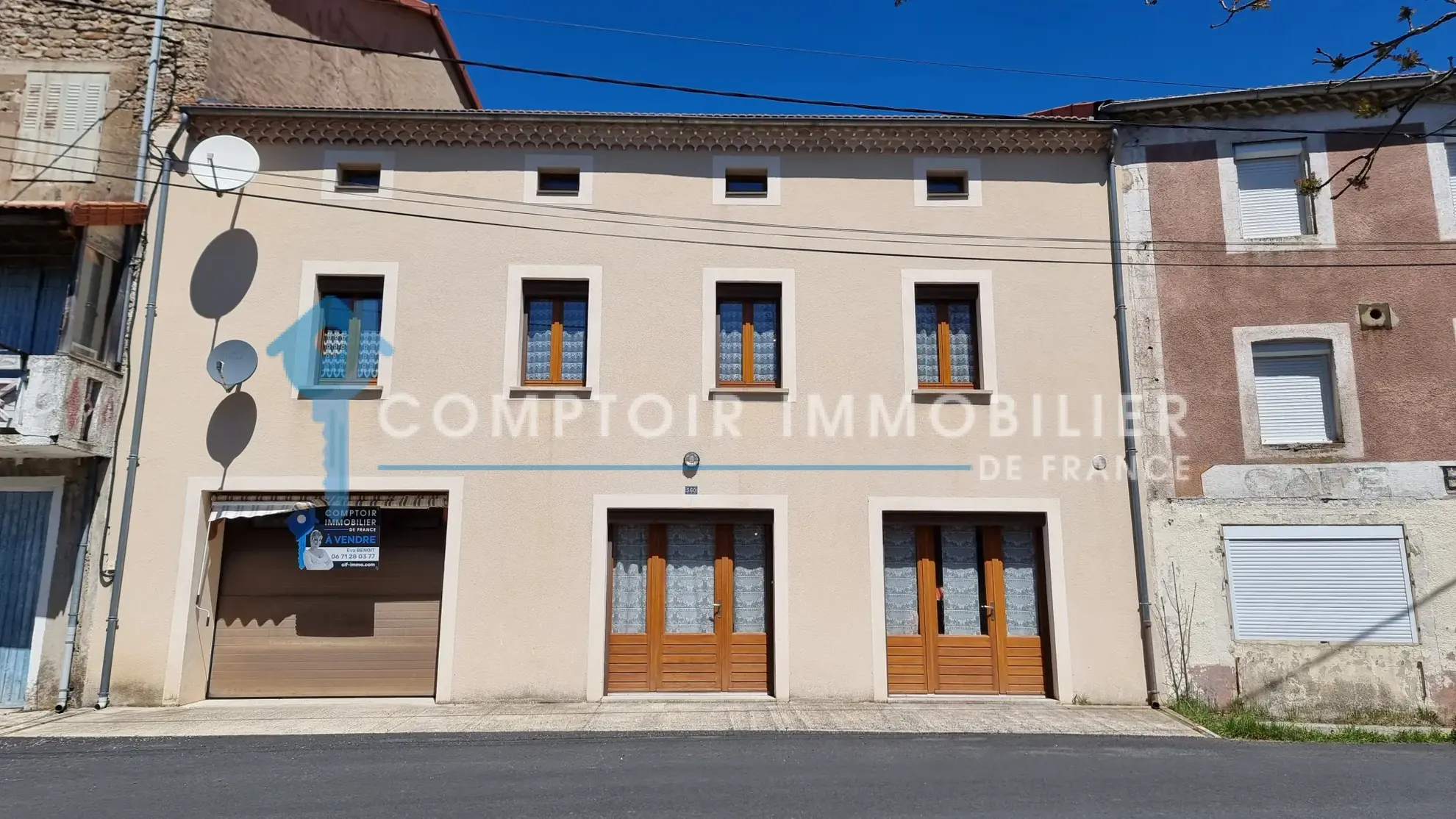 Belle maison de village rénovée en Ardèche avec grand terrain à Lanarce 