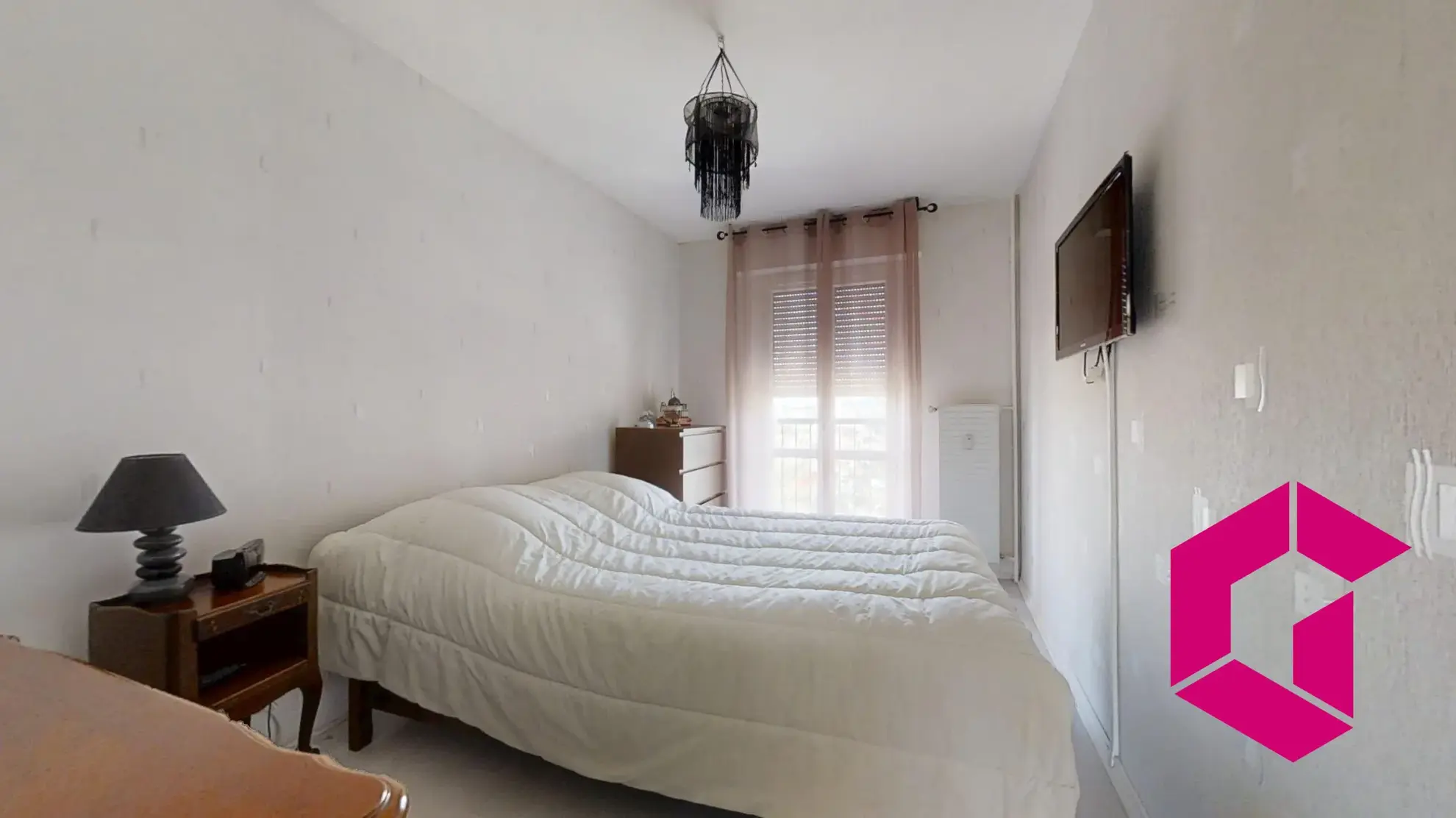 Vente appartement 96 m² avec balcon et parking à Saint-Étienne 