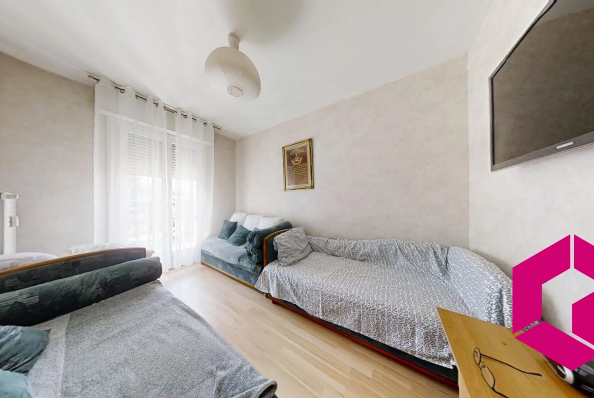 Vente appartement 96 m² avec balcon et parking à Saint-Étienne 