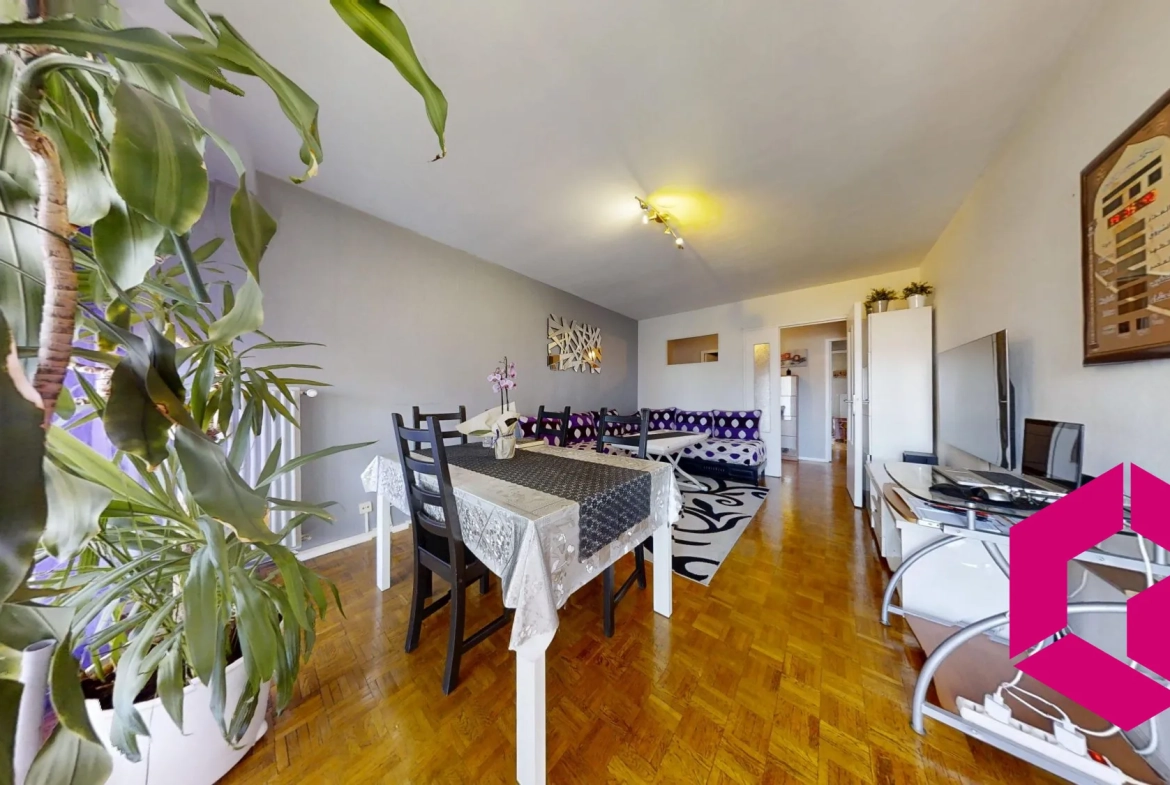 Vente appartement 96 m² avec balcon et parking à Saint-Étienne 