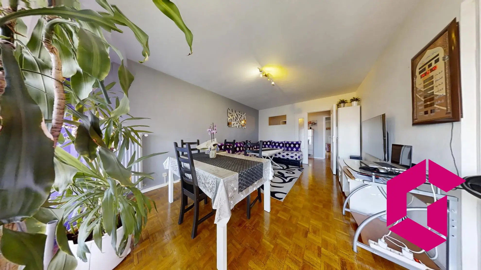 Vente appartement 96 m² avec balcon et parking à Saint-Étienne 