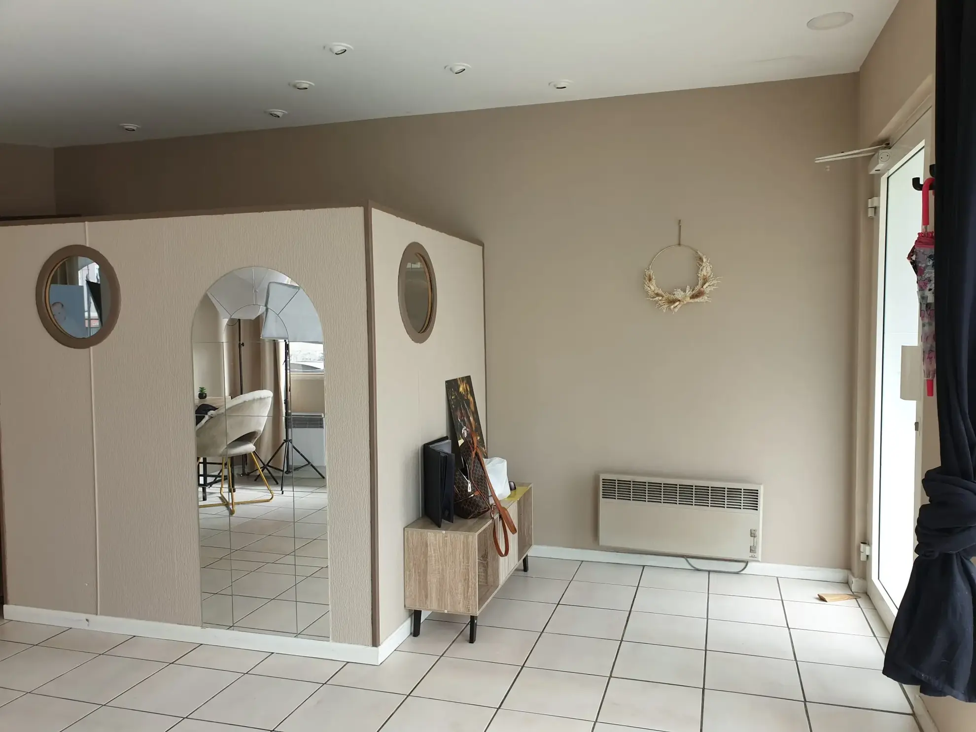 A Vendre Fonds de Commerce - Droit au Bail à Voiron 45 m² 