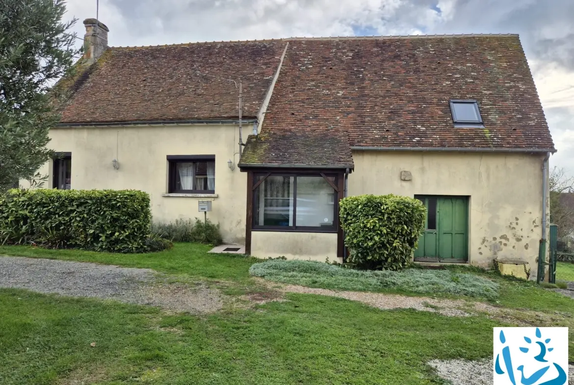 Maison ancienne à vendre à Mortagne-au-Perche dans un hameau calme de 3 chambres 
