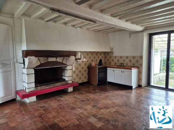 Maison ancienne à vendre à Mortagne-au-Perche dans un hameau calme de 3 chambres